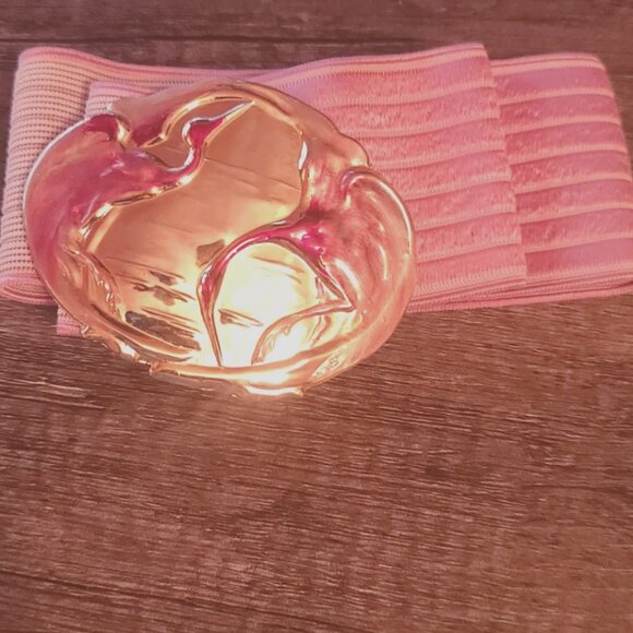 Vintage Charmant Red-Pink Swirled Enamel Gold Tone Stretch Belt and Buckle - Picture 2 of 4